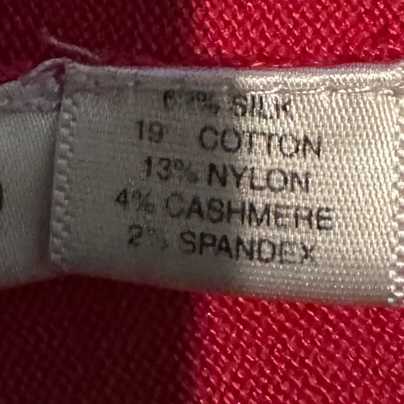 Ann Taylor Pink Button Down Shirt with Pearl. Size Medium. Like new. - Picture 7 of 9